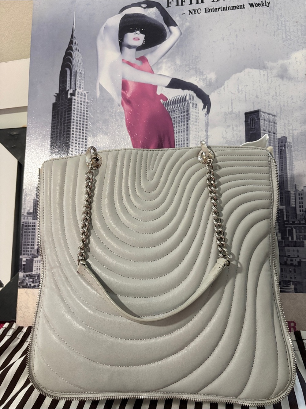 Henri Bendel No 7 Quilted lambskinnTote Bag in Light Gray - Picture 2 of 16